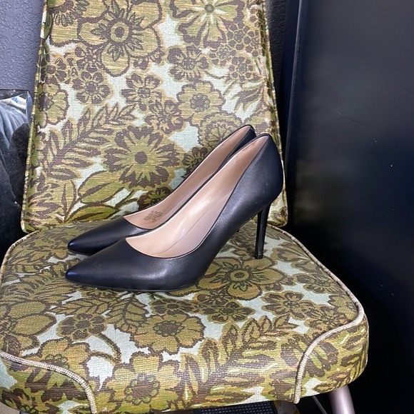 COPY - Nine West Etta Black Leather - Picture 2 of 5